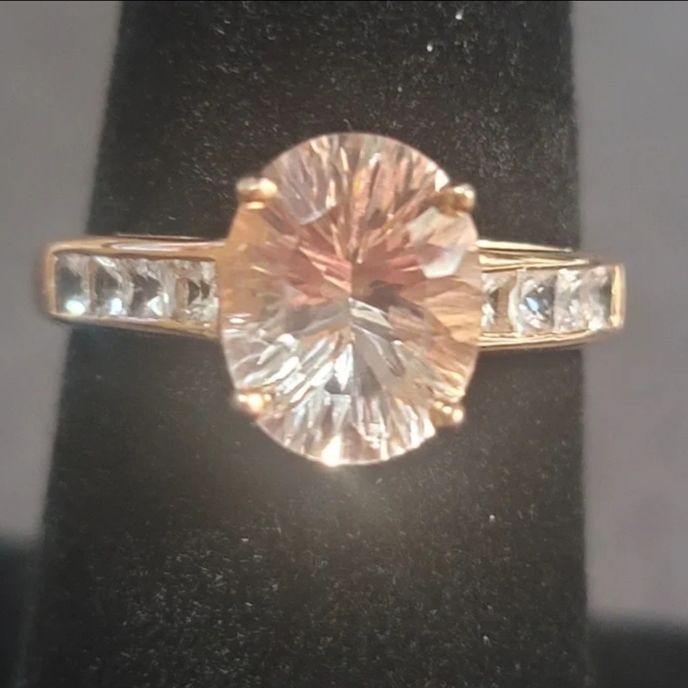 R688 Size 7.  10k Natural Morganite Solitaire